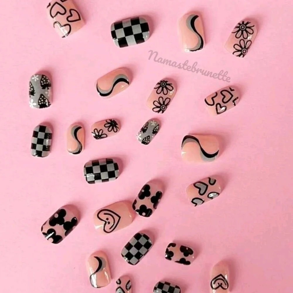 2/$16 Black Hearts & Flowers Press On Nails